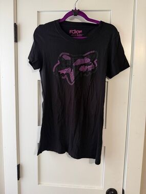 Fox Black T-Shirt with Purple Fox Head Graphic